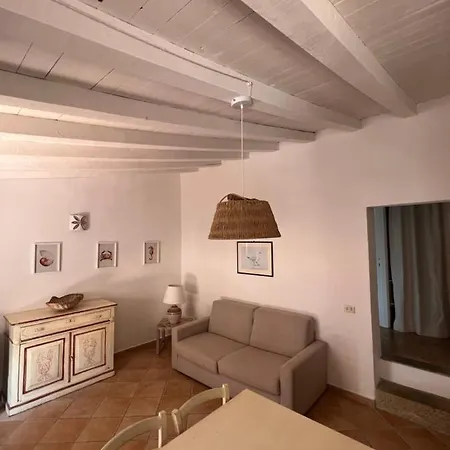 Appartamento Il Paguro A Cala Francese La Maddalena  Exterior photo