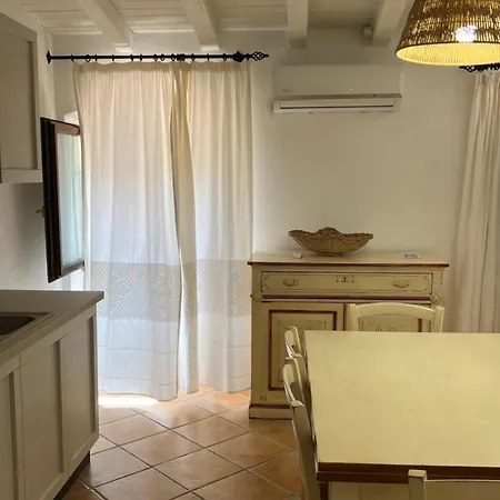 Appartamento Il Paguro A Cala Francese La Maddalena  Exterior photo